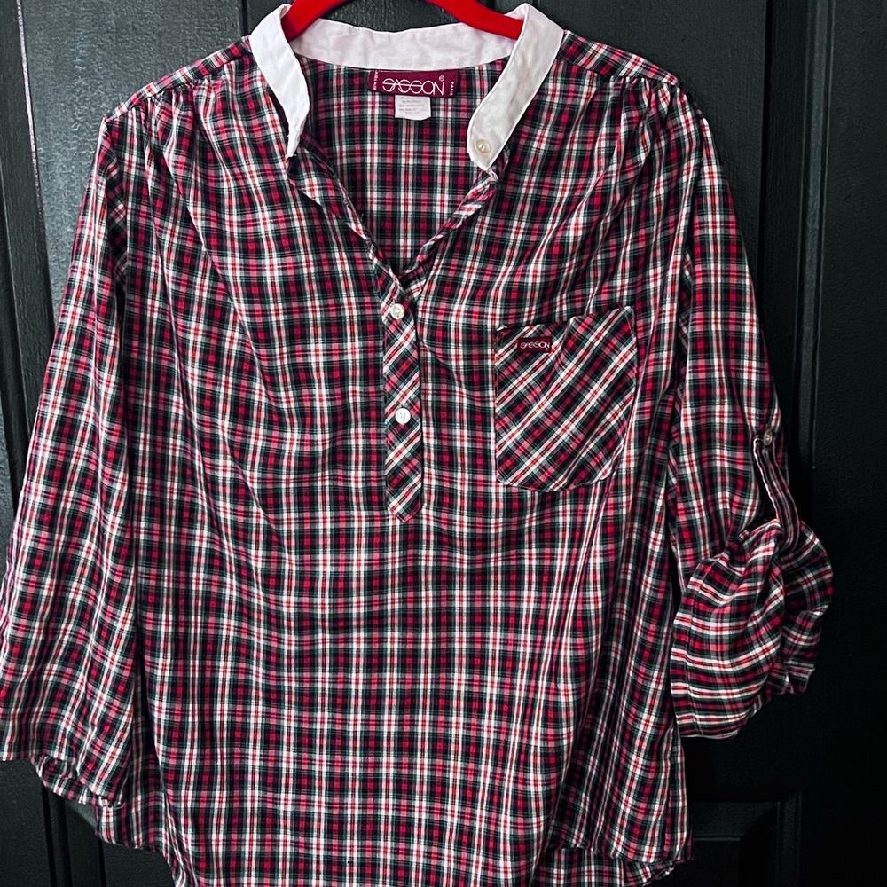 Women’s Vintage Vidal Sassoon Red Plaid Button-Up Shirt